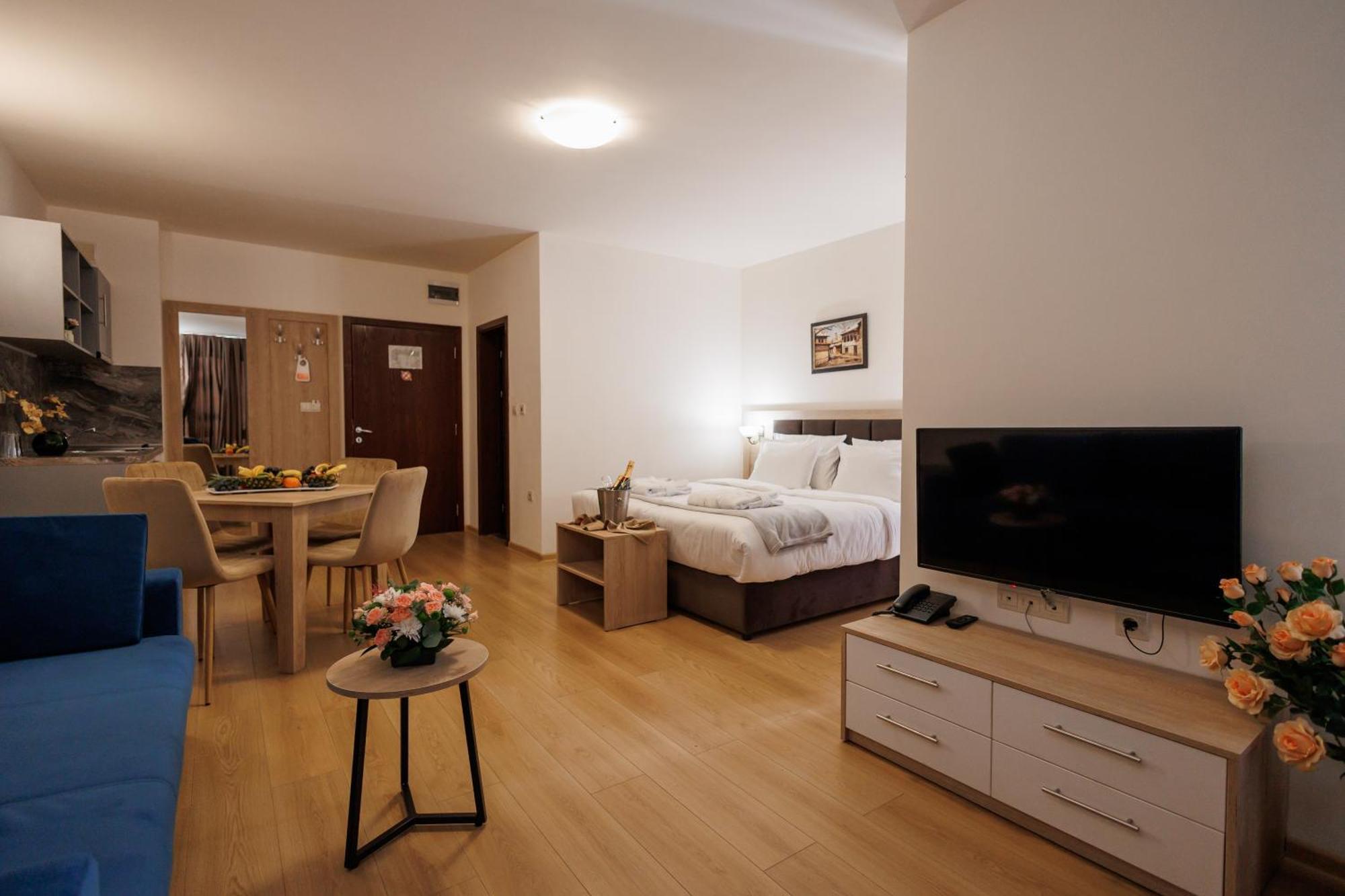 Green Wood Hotel & Spa Bansko Bagian luar foto