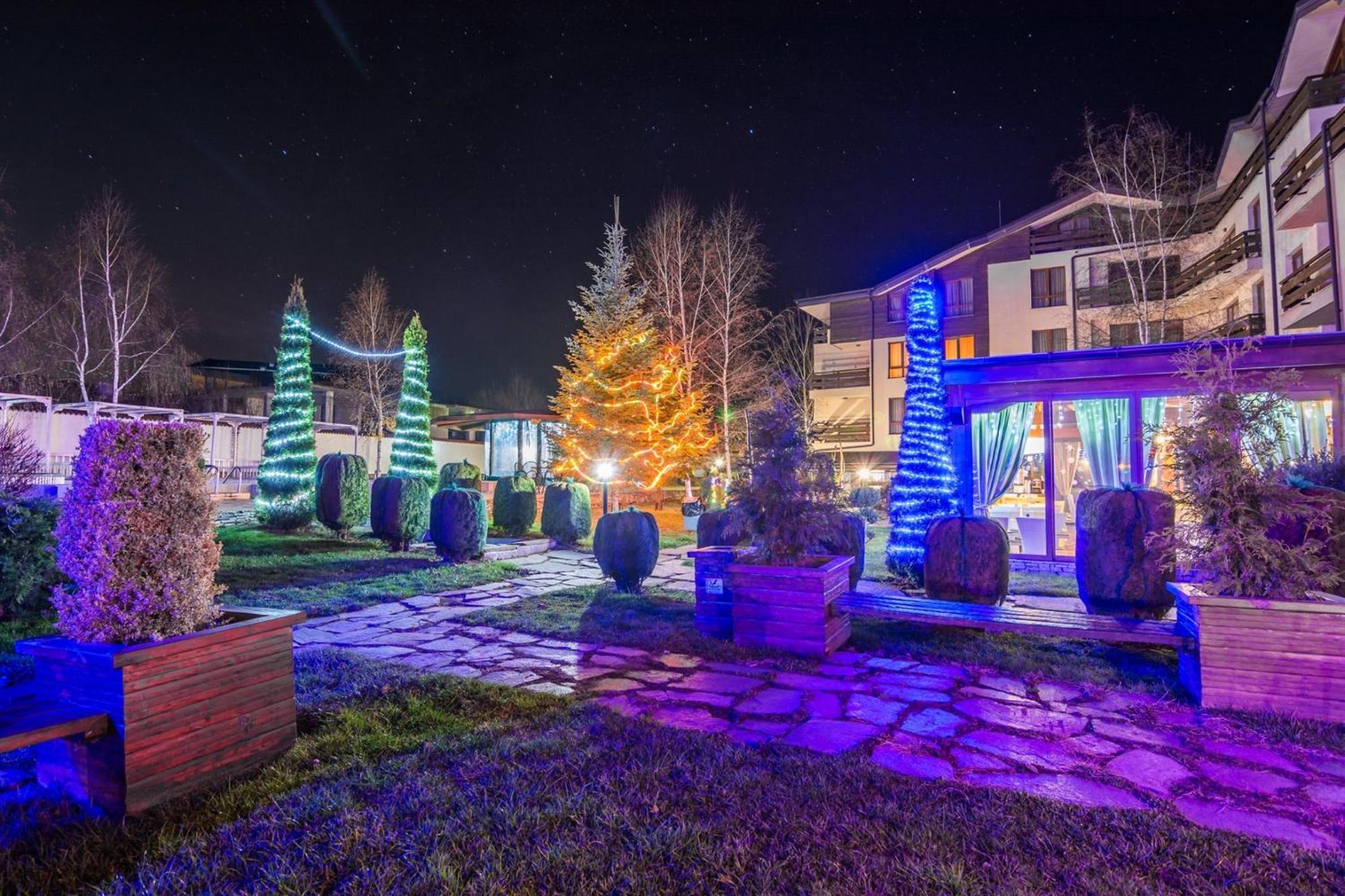 Green Wood Hotel & Spa Bansko Bagian luar foto