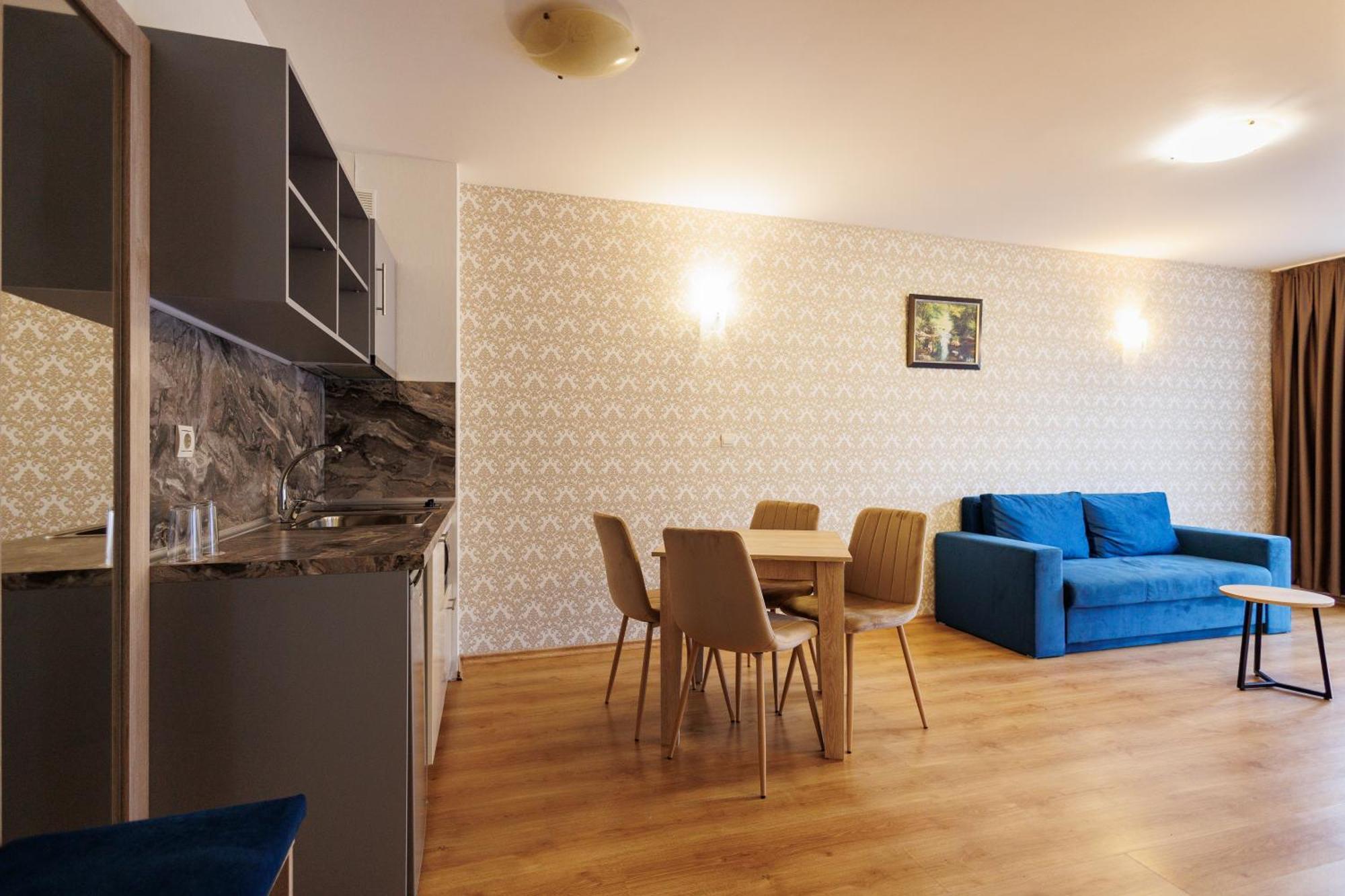 Green Wood Hotel & Spa Bansko Bagian luar foto