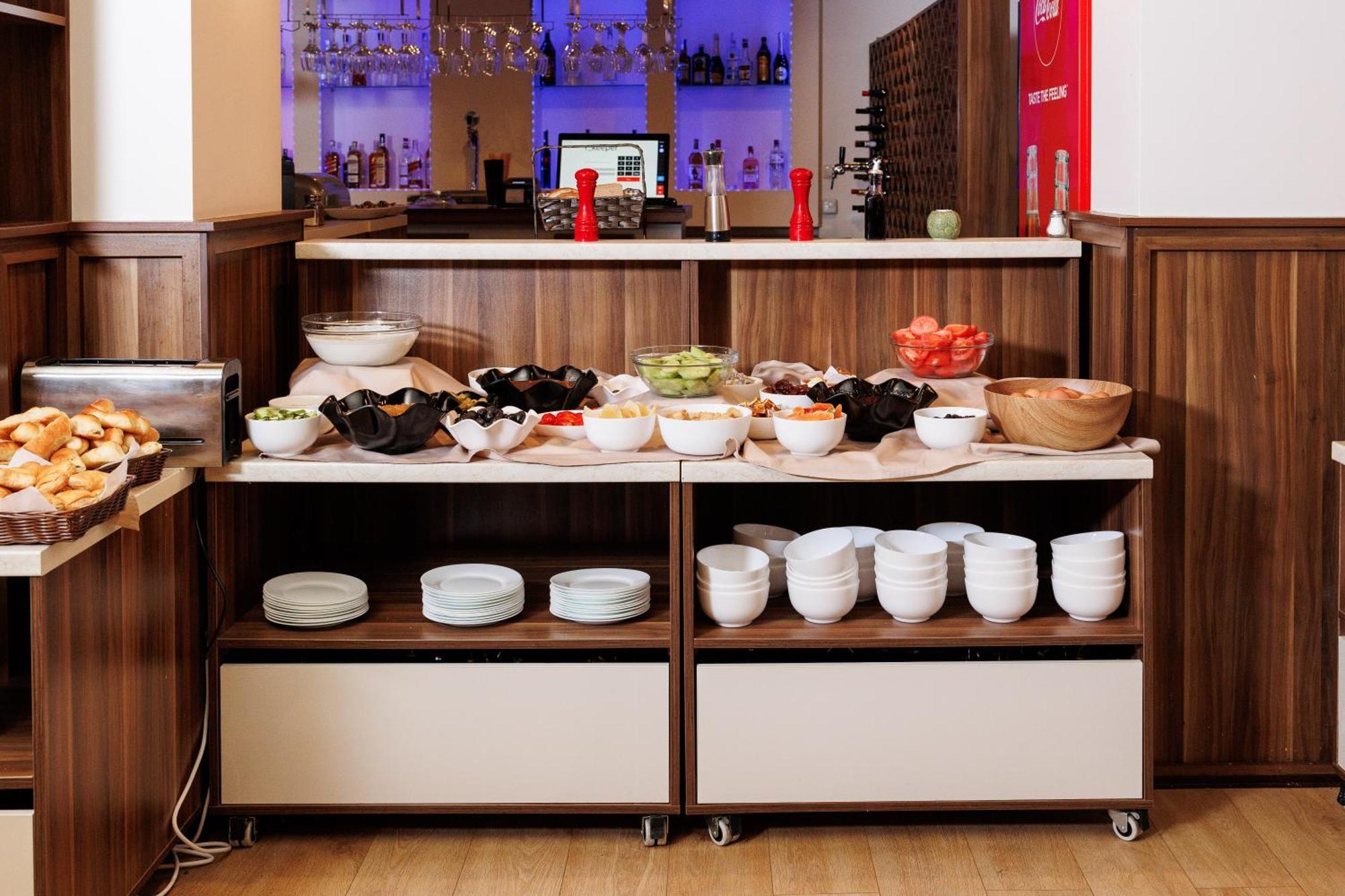 Green Wood Hotel & Spa Bansko Bagian luar foto