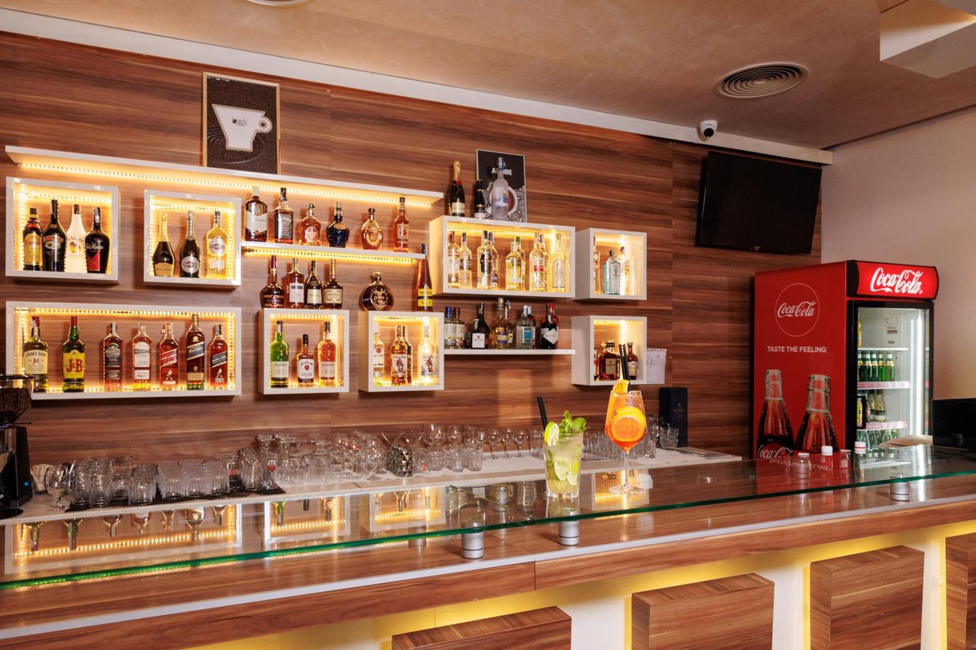 Green Wood Hotel & Spa Bansko Bagian luar foto