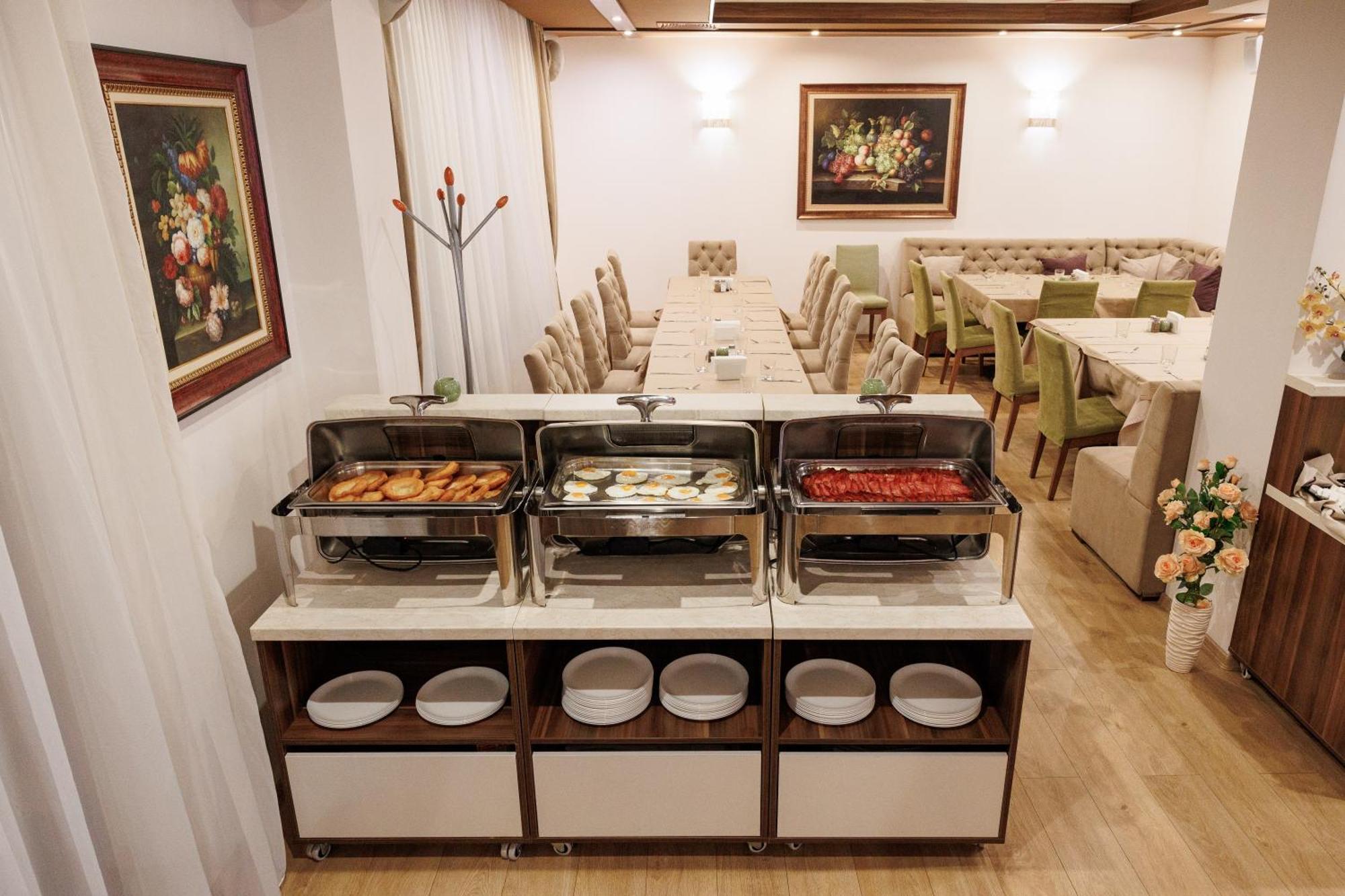 Green Wood Hotel & Spa Bansko Bagian luar foto