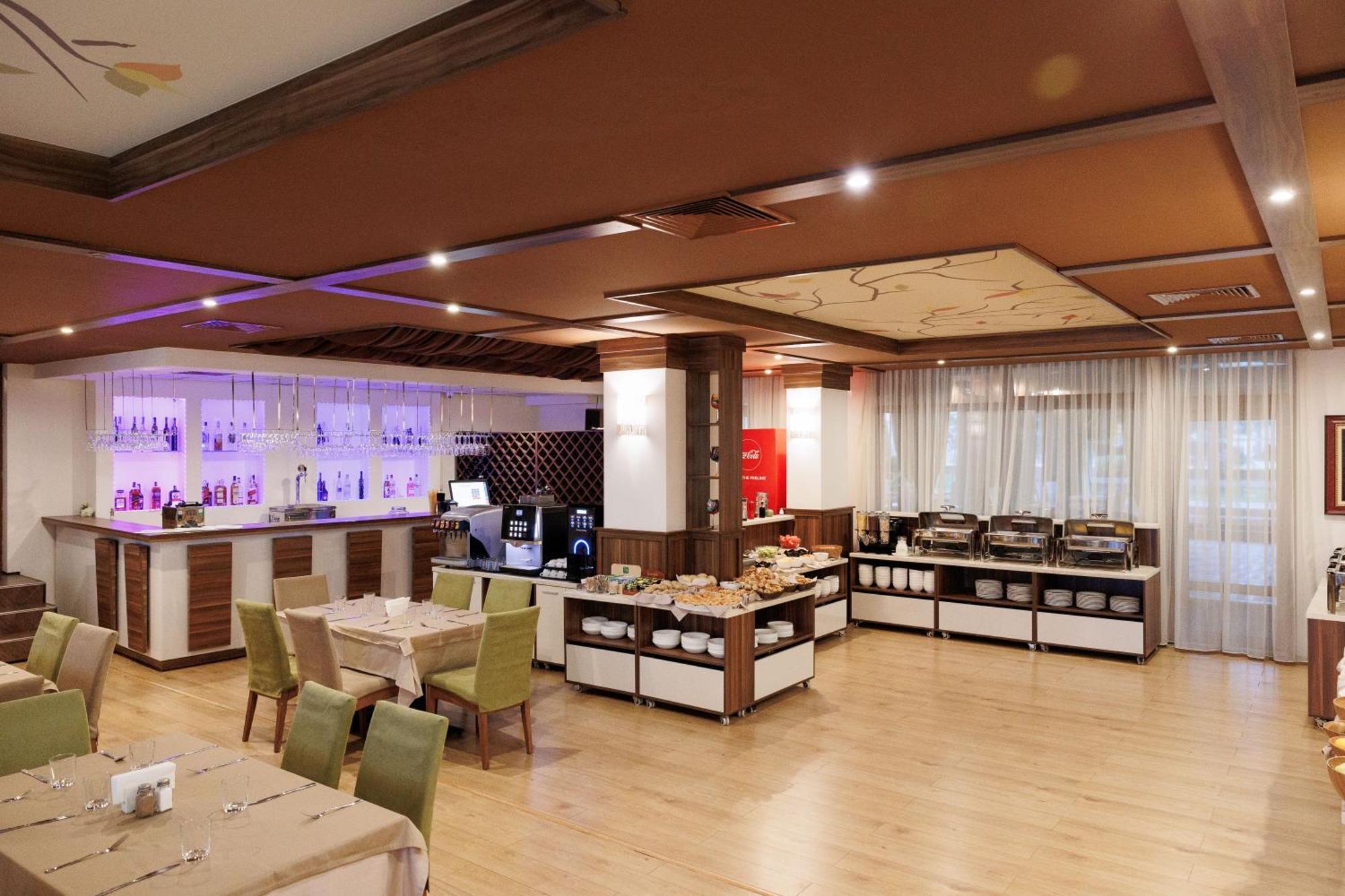 Green Wood Hotel & Spa Bansko Bagian luar foto