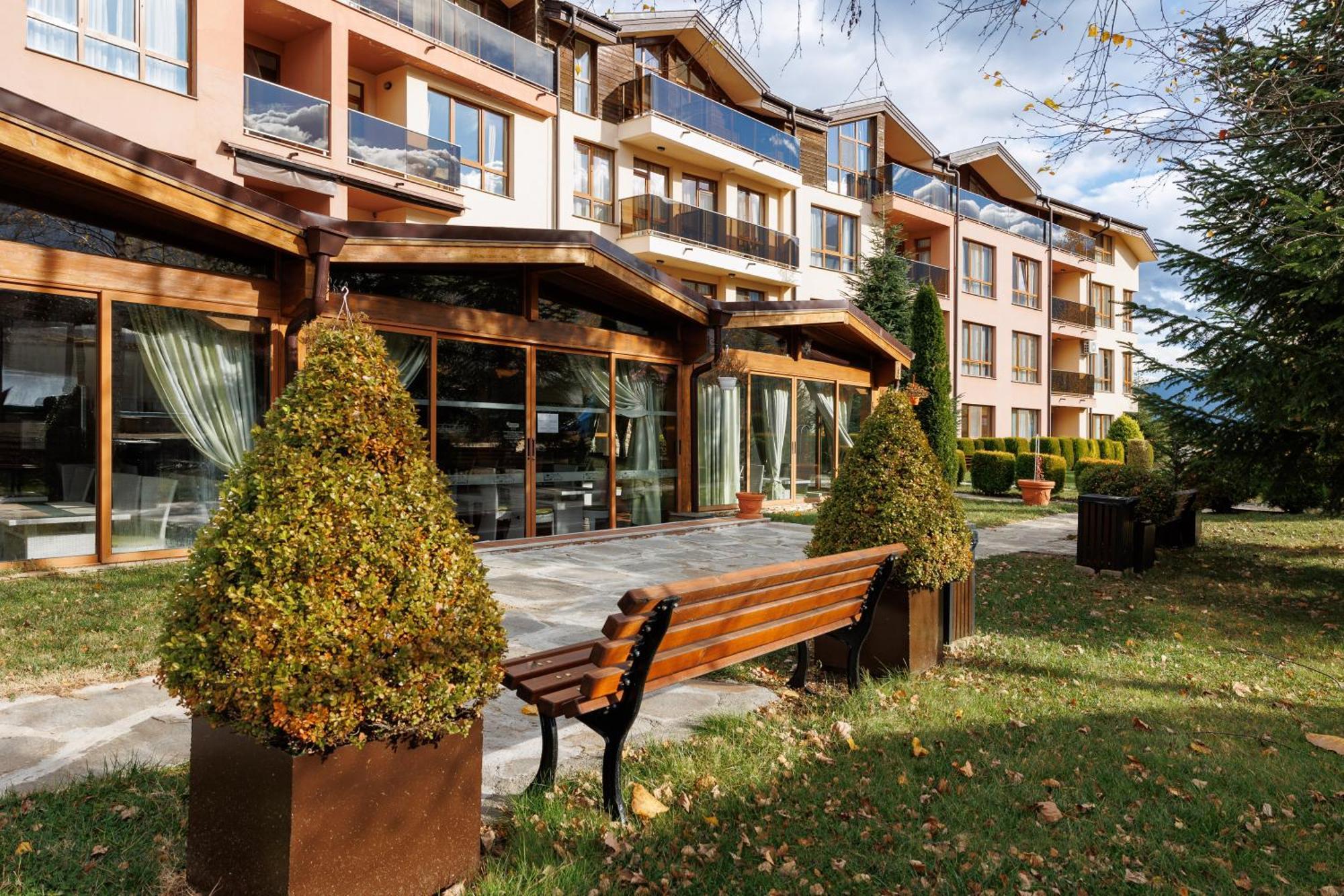 Green Wood Hotel & Spa Bansko Bagian luar foto
